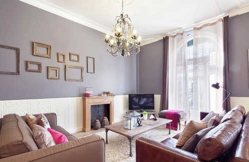 Eixample Apartment | Belvilla by OYO Catalunya Palace Apartment
