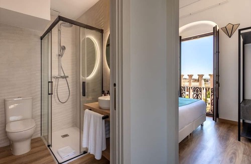 Distrito Centro Apartment | Hommyhome Coliseum 203