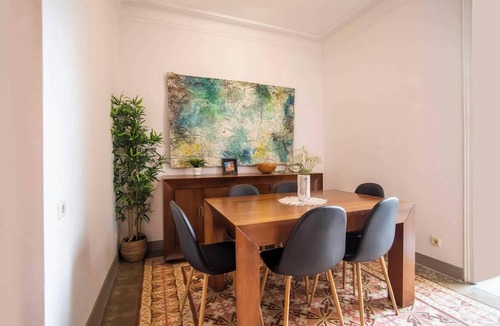 la Vila de Gracia Apartment | P2sal1071- Elegant Apartment in Carrer de Salinas