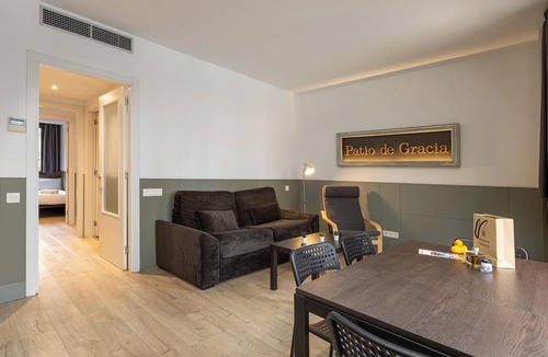 la Vila de Gracia Apartment | Quiet duplex with private terrace in the neighborhood of Gracia