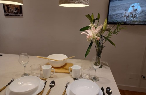 Alicante City Centre Apartment | Fantastic central and romantic studio 5 min. from the beach-Wifi-Aire Acon.