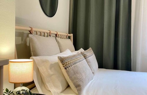 El Poble-sec Apartment | Modern & comfy 3BD in Avinguda Paralel