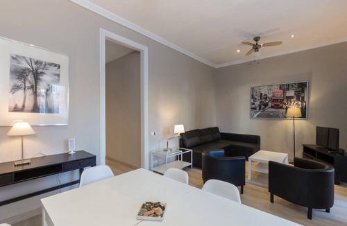 La Sagrada Familia Apartment | Apartment 300 meters from the Sagrada Familia Temple - FREE WIFI