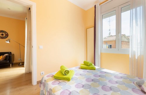 la Vila de Gracia Apartment | Casa Flors - 2 bedroom apartment with free wifi
