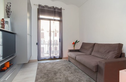 Eixample Apartment | Gaudí Views- Suite with view on Hospital Sant Pau (UNESCO Heritage) - FREE WIFI