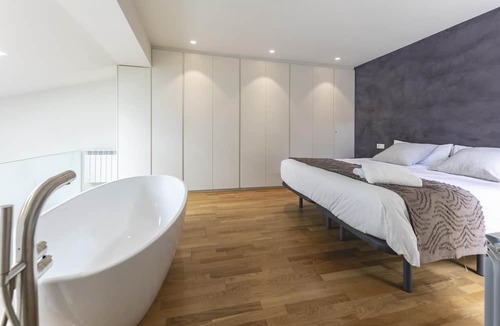 Old Town Apartment | Bravissimo La Rambla Penthouse, with large terrace overlooking the Rambla