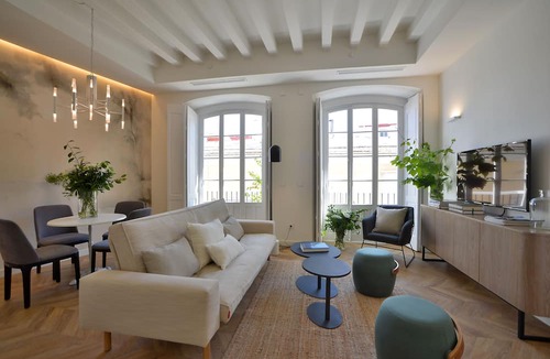 Old Town Apartment | Plaza Mina Suites - Adults Recommended
