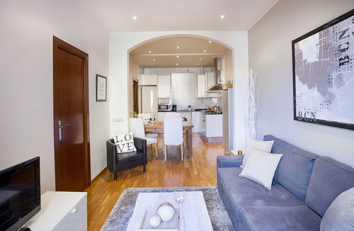 Sant Antoni Apartment | Viladomat Eixample Apartment