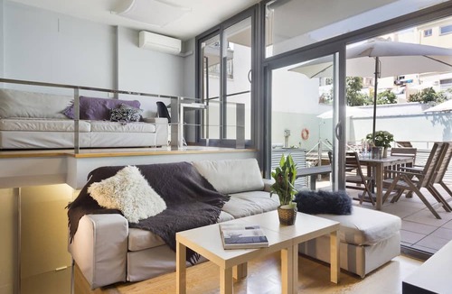 la Vila de Gracia Apartment | My Space Barcelona Loft for temporary rentals with terrace and swimming pool