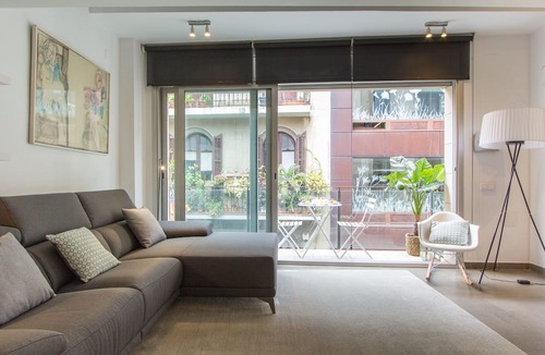 la Vila de Gracia Apartment | Cozy 2-bedroom apartment with a pool next to Paseo de Gracia