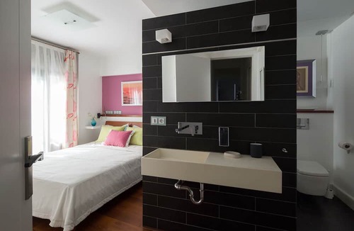 San Gil Apartment | Relator Terrace. 3 bedrooms, 3 bathrooms, terrace & private pool
