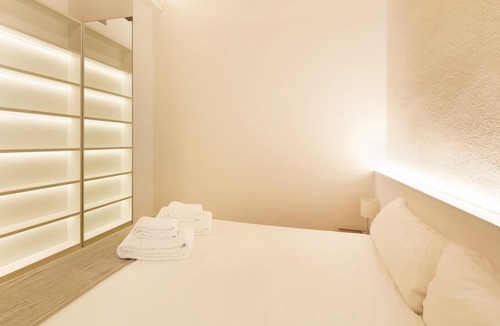 El Born Apartment | Superior Deluxe One Bedroom Apartment