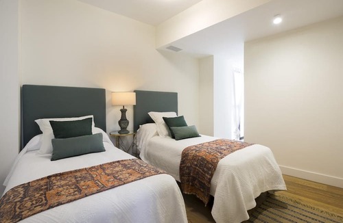 Santa Cruz Apartment | Genteel Home Mateos Gago Terrace
