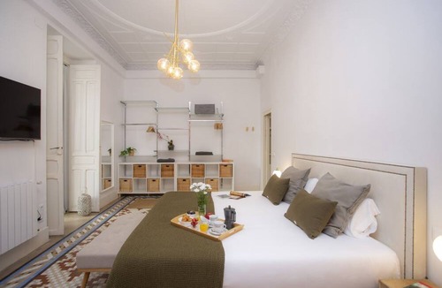 Valencia City Centre Apartment | Singular Stays Ms Rogers