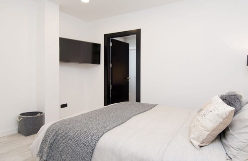 Malasana Apartment | Amazing Apartment by Kivoya in the heart of Madrid