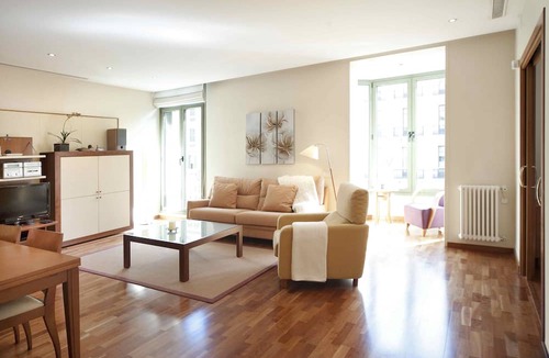 Eixample Apartment | Three bedroom apartment Ronda Universitat - You Stylish