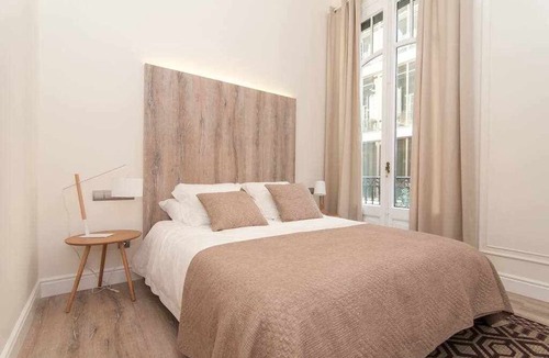 Eixample Apartment | Stylish Apartment C in city center