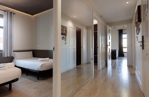 Esquerra de l'Eixample Apartment | Design and comfort in the center of Barcelona. Ideal for groups