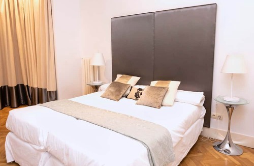 Ibiza Apartment | Spectacular 3 bedroom apartment next to the Retiro
