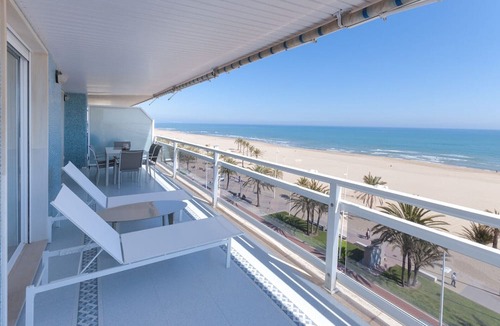 Playa de Gandia Apartment | Oceanfront condos w/breathtaking views. Elegant decoration! - only families