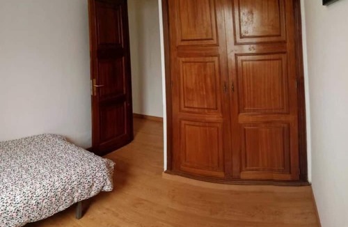 Santa Cruz de Tenerife Apartment | Centric Three Bedroom Flat in Santa Cruz 5B