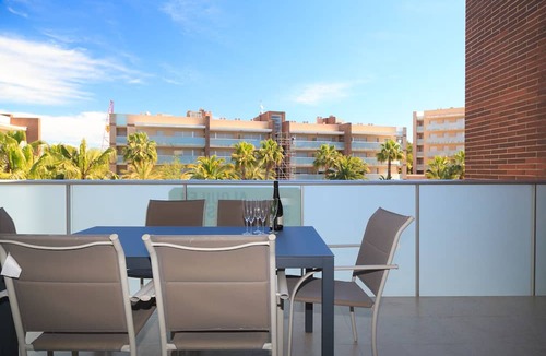Salou City Centre Apartment | Family apartment close to PortAventura - UHC SPA AQQUARIA