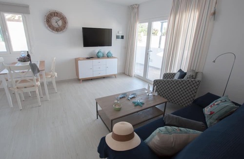 Costa Teguise Apartment | Estrella De Mar 1 - shared swimming pool, free wifi