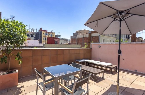 la Vila de Gracia Apartment | Penthouse in Gràcia 2 rooms 6 pax Pool and Terrace- free WiFi