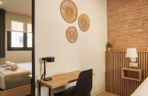 El Port Hotel | Guestready - Ariqus Apartments