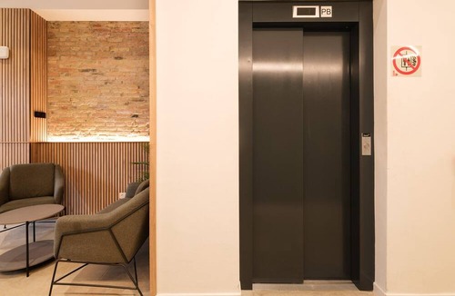El Port Apartment | Guest Ready - Fira Barcelona Modern Apartments