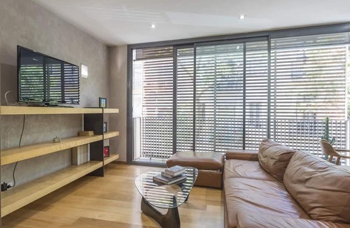la Vila de Gracia Apartment | Gràcia: Private Terrace & Pool, sleeps 6