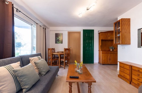 Salou City Centre Apartment | Cozy Apartment · Beach 100 m Away · A/C · UHC LA CUMBRE 055