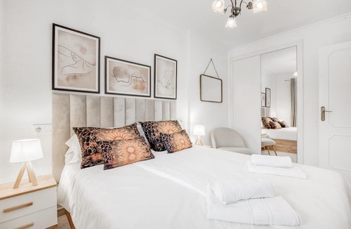 La Mata Apartment | Apartment 'Verano Azul' with Shared Pool, Wi-Fi and Air Conditioning