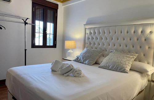 La Catedral Apartment | El Rincón de la Mezquita 1 - Cozy Apartment in Cordoba's Historic Jewish Quarter
