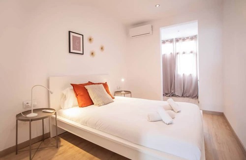 Hostafrancs Apartment | 22CRC1039 Exquisite Apartment near the City Center