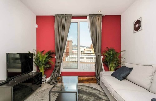 Collblanc y La Torrassa Apartment | Elegant and luxurious interior designed apartment, perfect for those who are in search of the finer things in life.