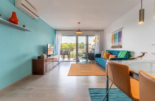 Cap de Salou Apartment | Your Beach Front Retro Hideaway in Salou