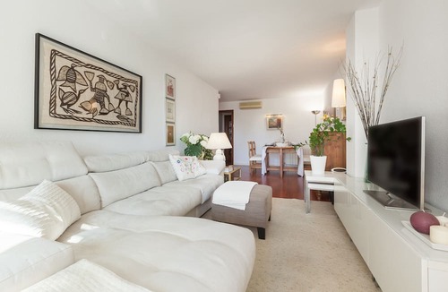 Canet de Mar Apartment | Apartment with Sea View, Shared Saltwater Pool, and Wi-Fi