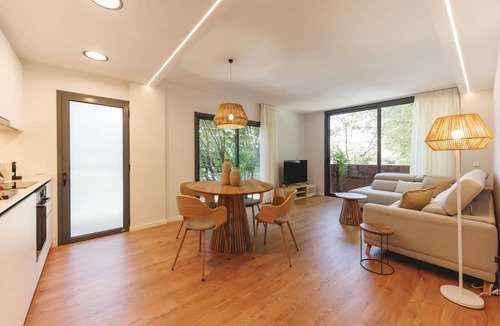 Eixample Apartment | Bravissimo Devesa, 3 bedrooms and near the parc