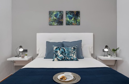 el Camp d'en Grassot i Gracia Nova Apartment | Charming 2-Bedroom Apartment in the Heart of Gràcia – Ideal for 4 Guests
