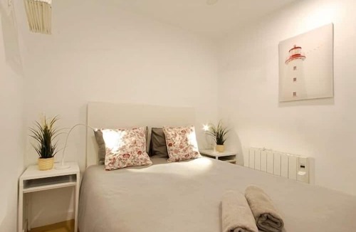 El Port Apartment | Cozy apartment near Barcelona