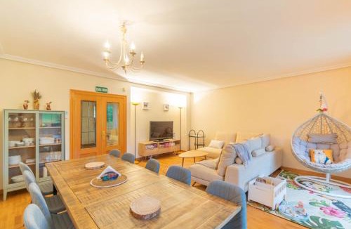 Gorraiz House | Gran chalet con jardín a 5 minutos de Pamplona