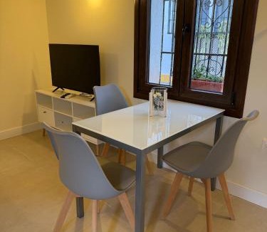 Distrito Centro Apartment | La Corte de Isabel
