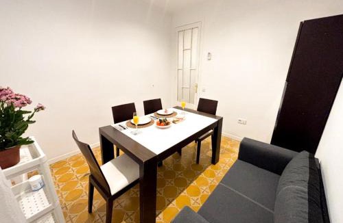 La Nova Esquerra de l'Eixample Apartment | Classic Apartment Center Eixample