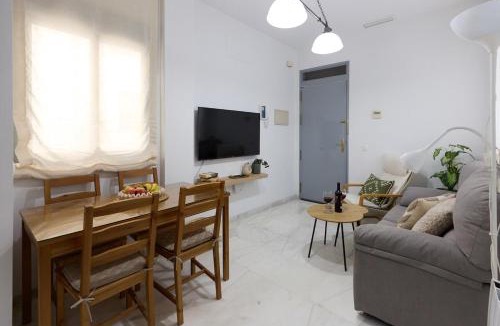 Triana Apartment | Alfareria Triana Center by Valcambre