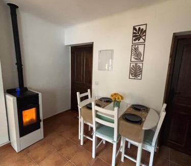 Guisando Apartment | El Castaño