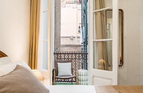 La Sagrada Familia Apartment | Lovely Apartment with Balcony in Sagrada Familia