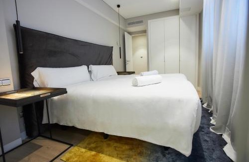 Huertas Apartment | U-Sense Madrid Santa Ana