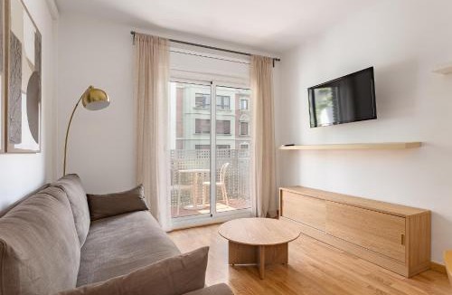 La Sagrada Familia Apartment | Ola Living Sagrada Familia