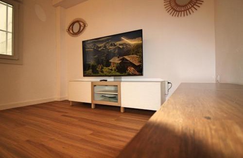 Ciudad Jardin Apartment | Habitación suite, entrada autónoma y baño privado